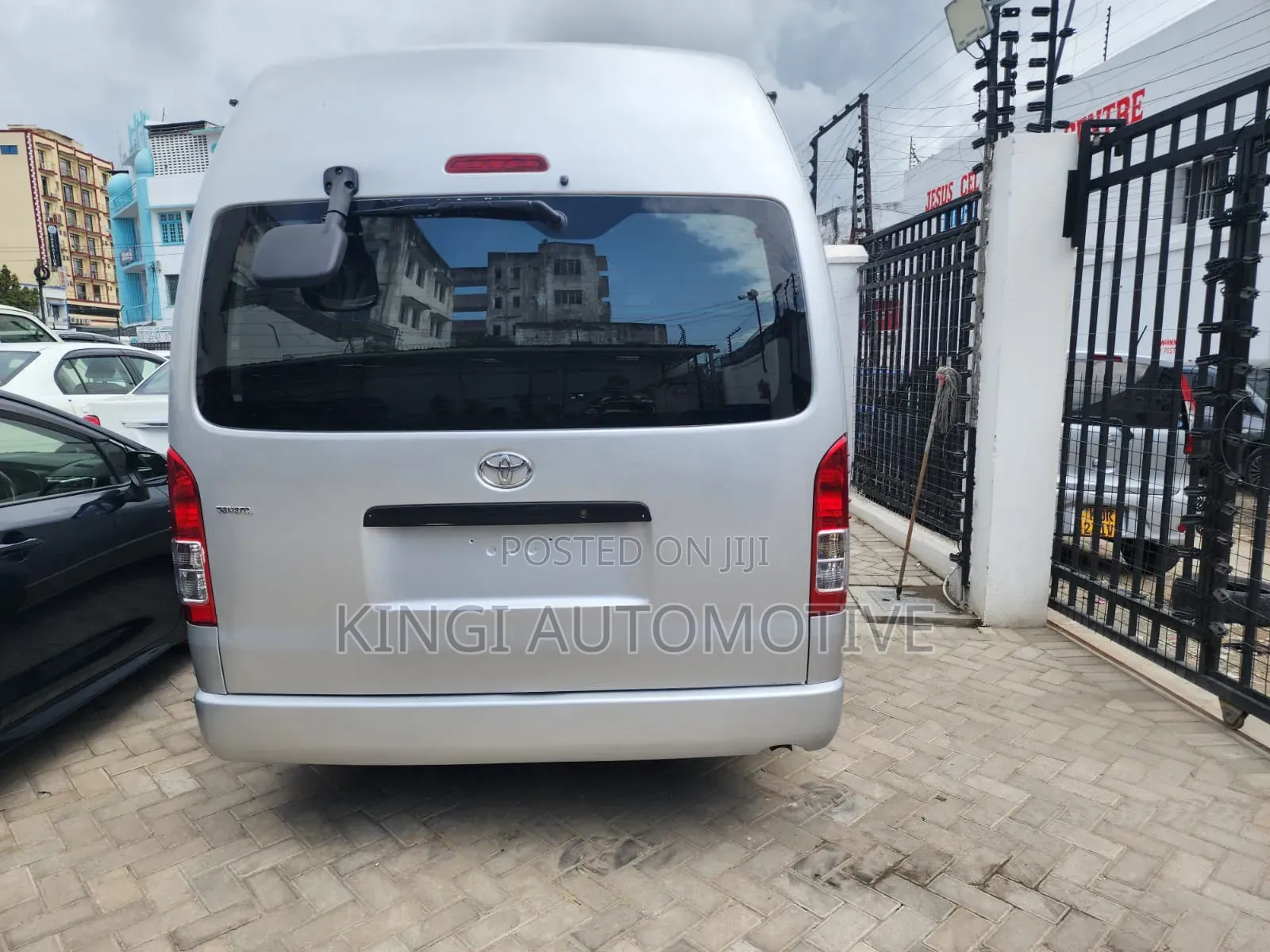 Toyota HiAce 2020 Silver