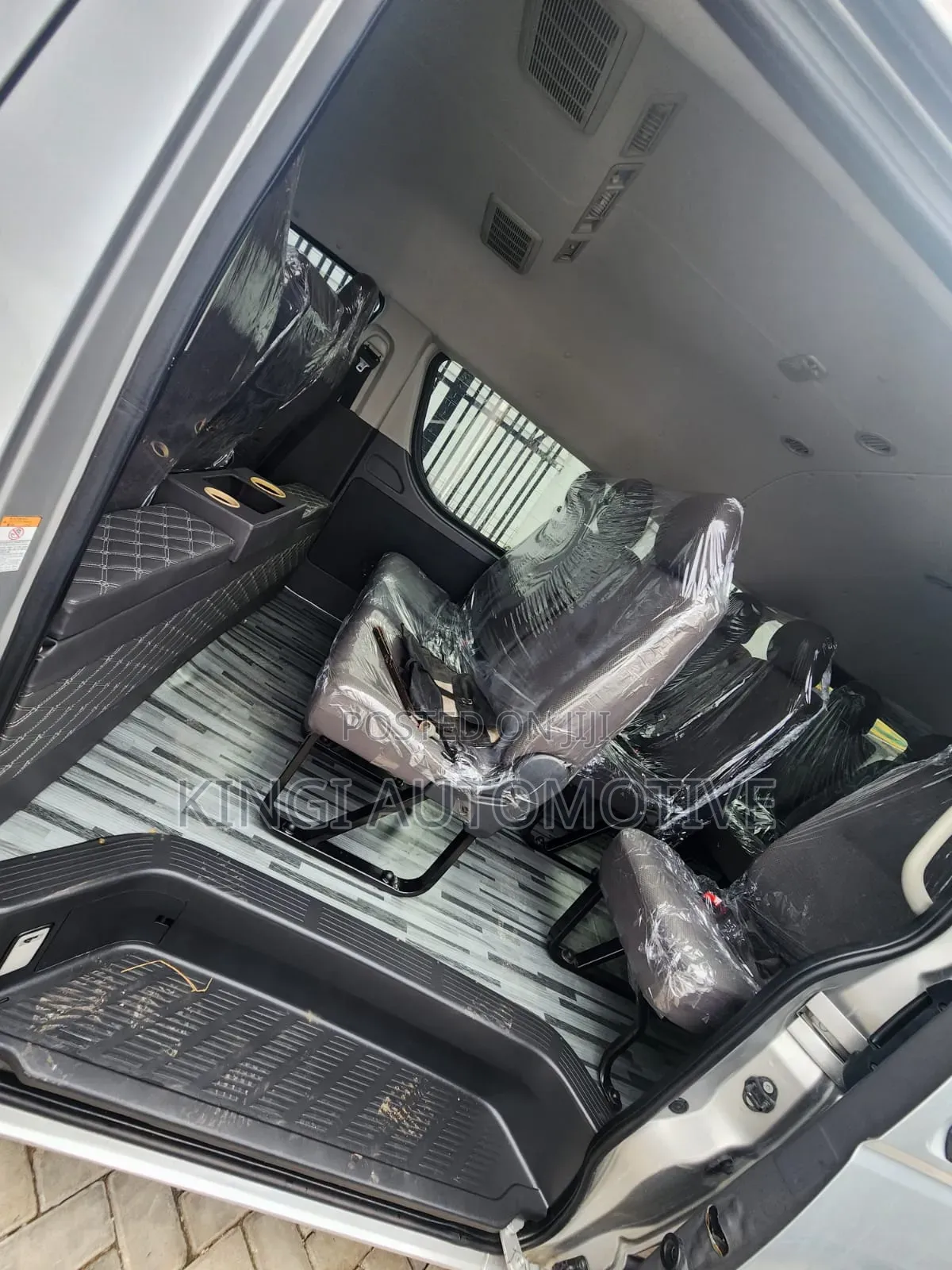 Toyota HiAce 2020 Silver