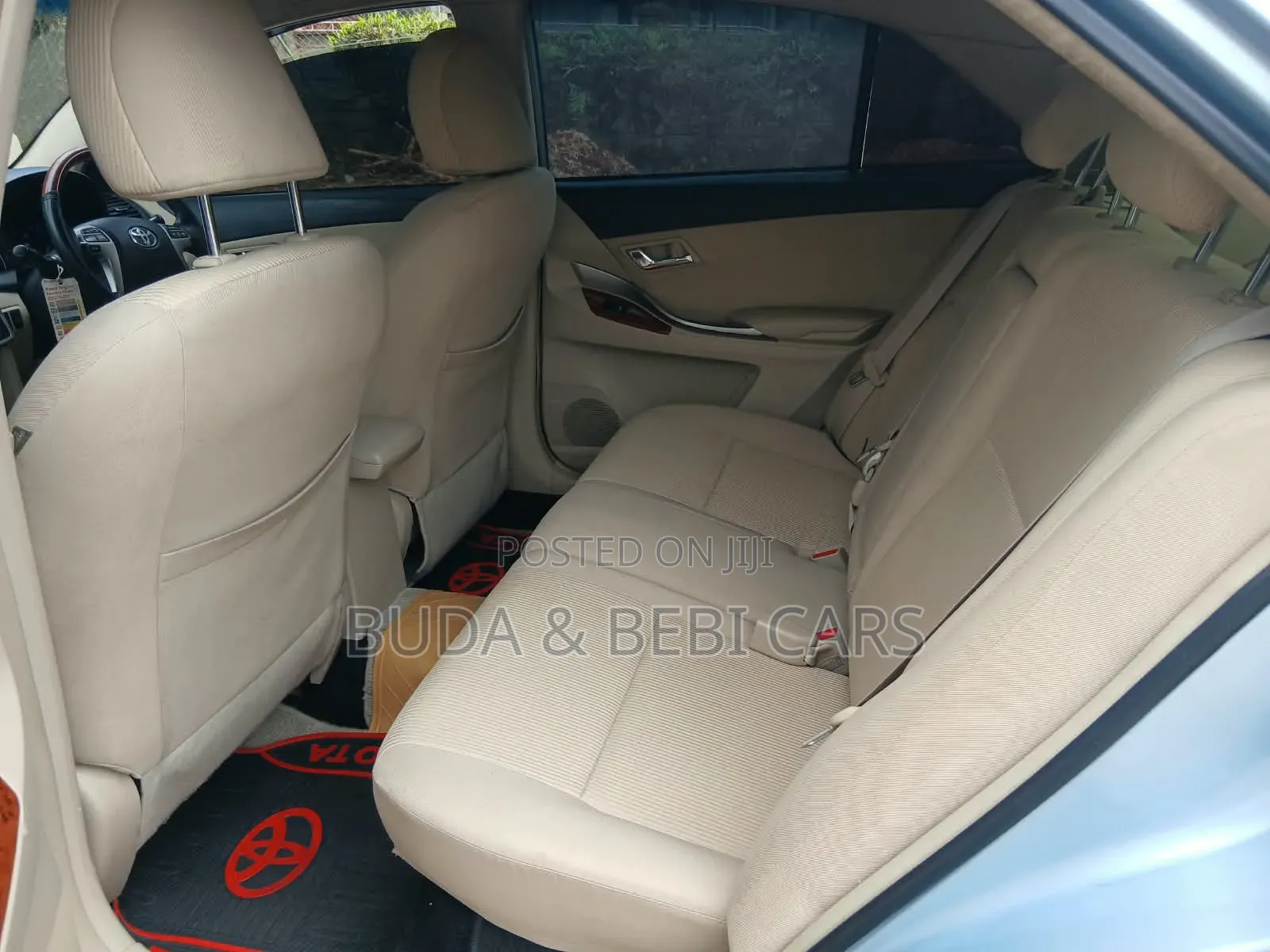 Toyota Premio 2014 Silver