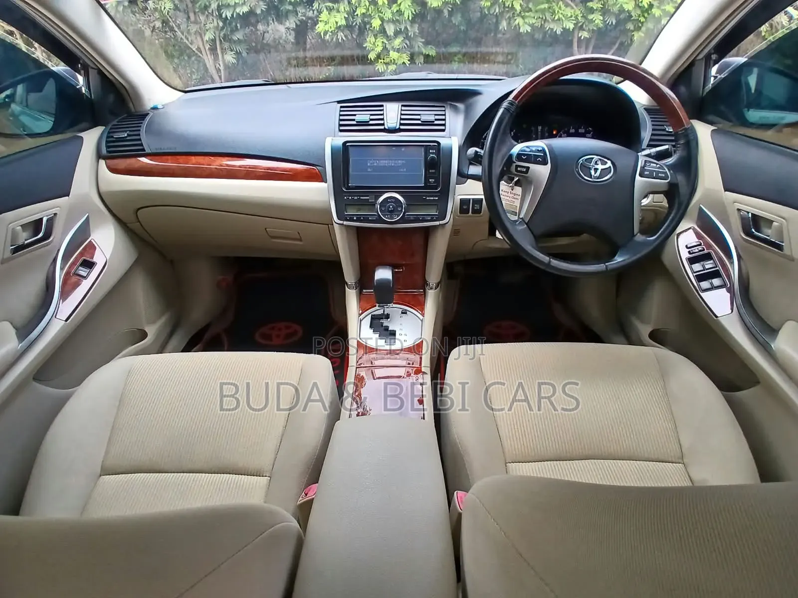 Toyota Premio 2014 Silver
