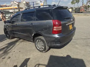 Toyota Wish 2005 Gray