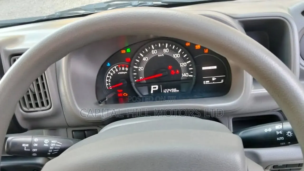 Daihatsu Move 2020 Maroon
