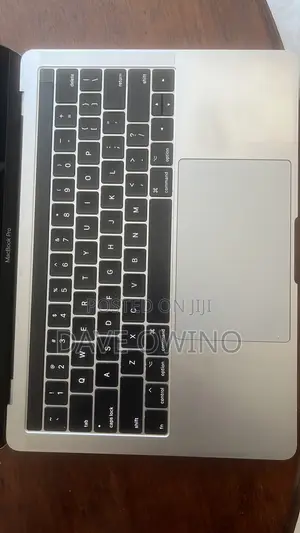 Laptop Apple MacBook Pro 2017 8GB Intel Core i5 SSD 512GB