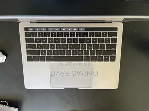Laptop Apple MacBook Pro 2017 8GB Intel Core i5 SSD 512GB
