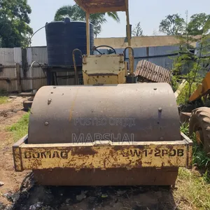 Bomag 7 Tonne Roller and Ship Foot