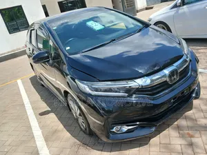 Honda Fit Shuttle 2020 Black