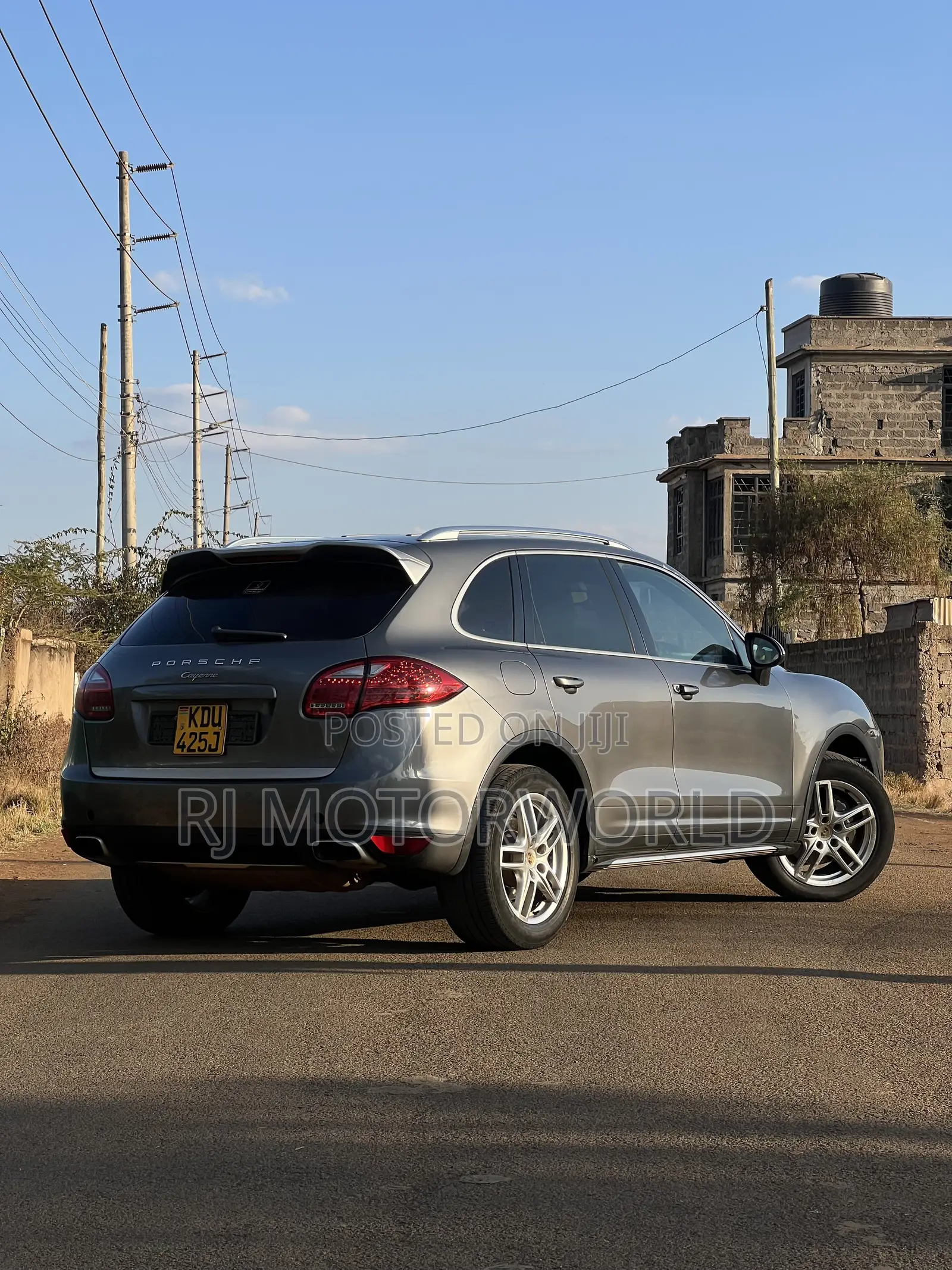 Porsche Cayenne 4dr SUV AWD (3.6L 6cyl 6M) 2014 Gray