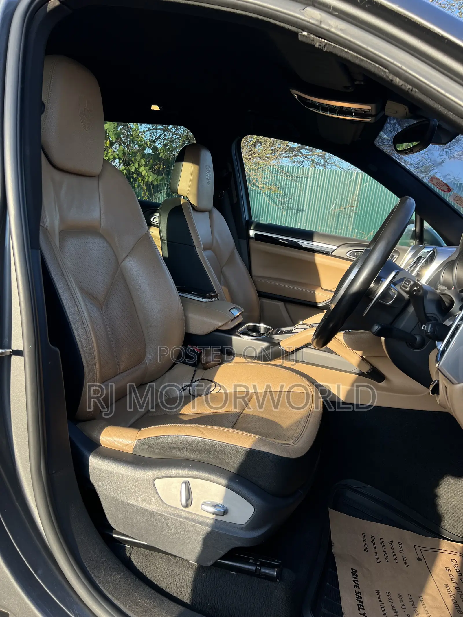 Porsche Cayenne 4dr SUV AWD (3.6L 6cyl 6M) 2014 Gray