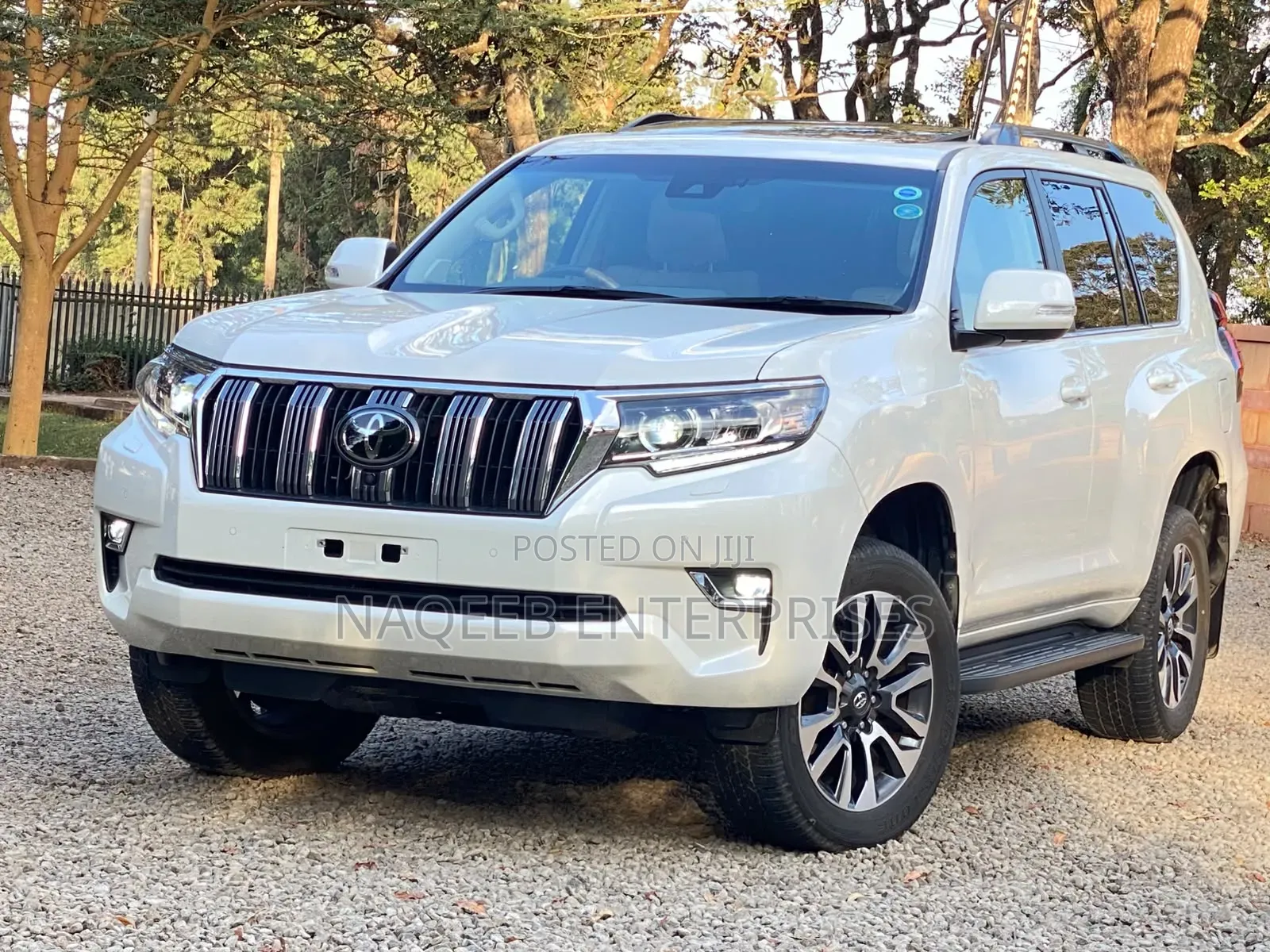 Toyota Land Cruiser Prado 2.8 2022 White