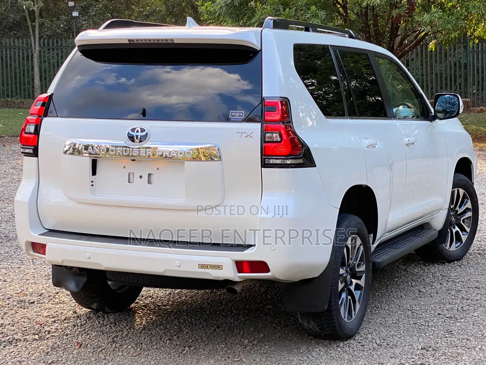 Toyota Land Cruiser Prado 2.8 2022 White