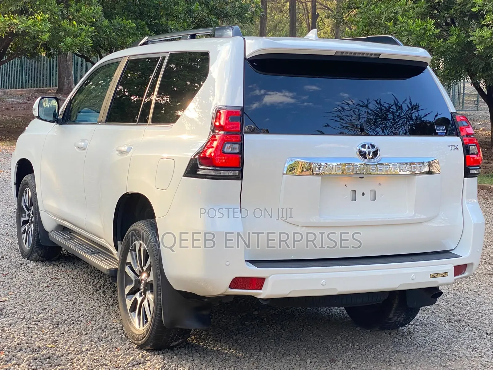 Toyota Land Cruiser Prado 2.8 2022 White