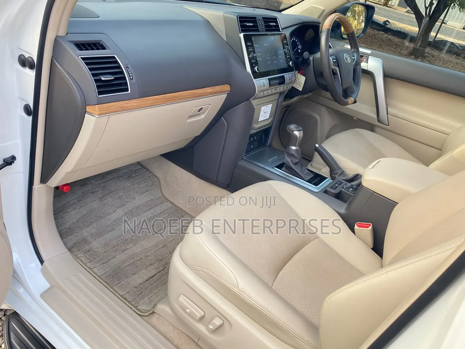 Toyota Land Cruiser Prado 2.8 2022 White