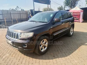 Jeep Cherokee 2013 Brown