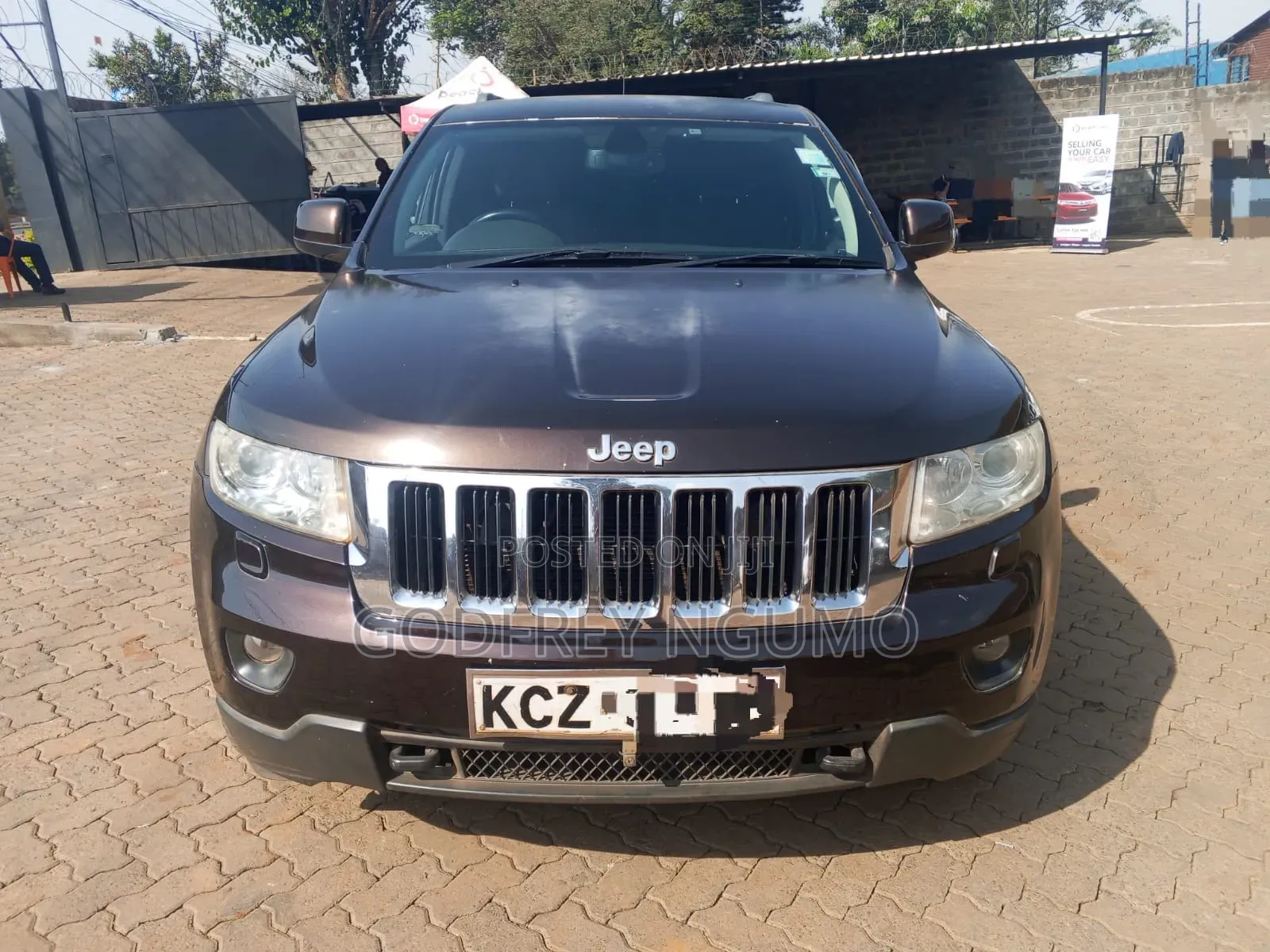 Jeep Cherokee 2013 Brown