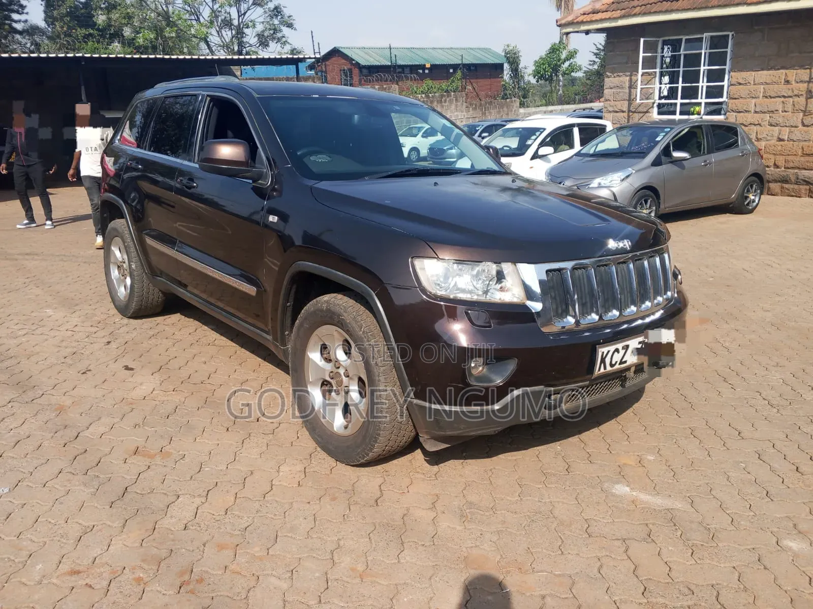 Jeep Cherokee 2013 Brown