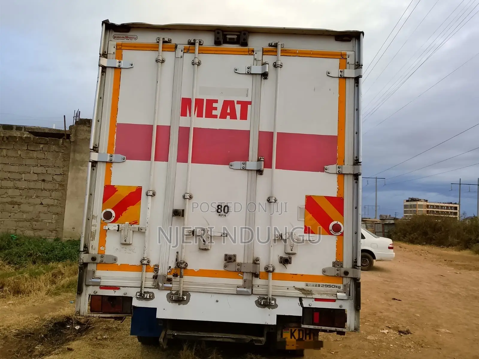 ISUZU ELF 2015 White
