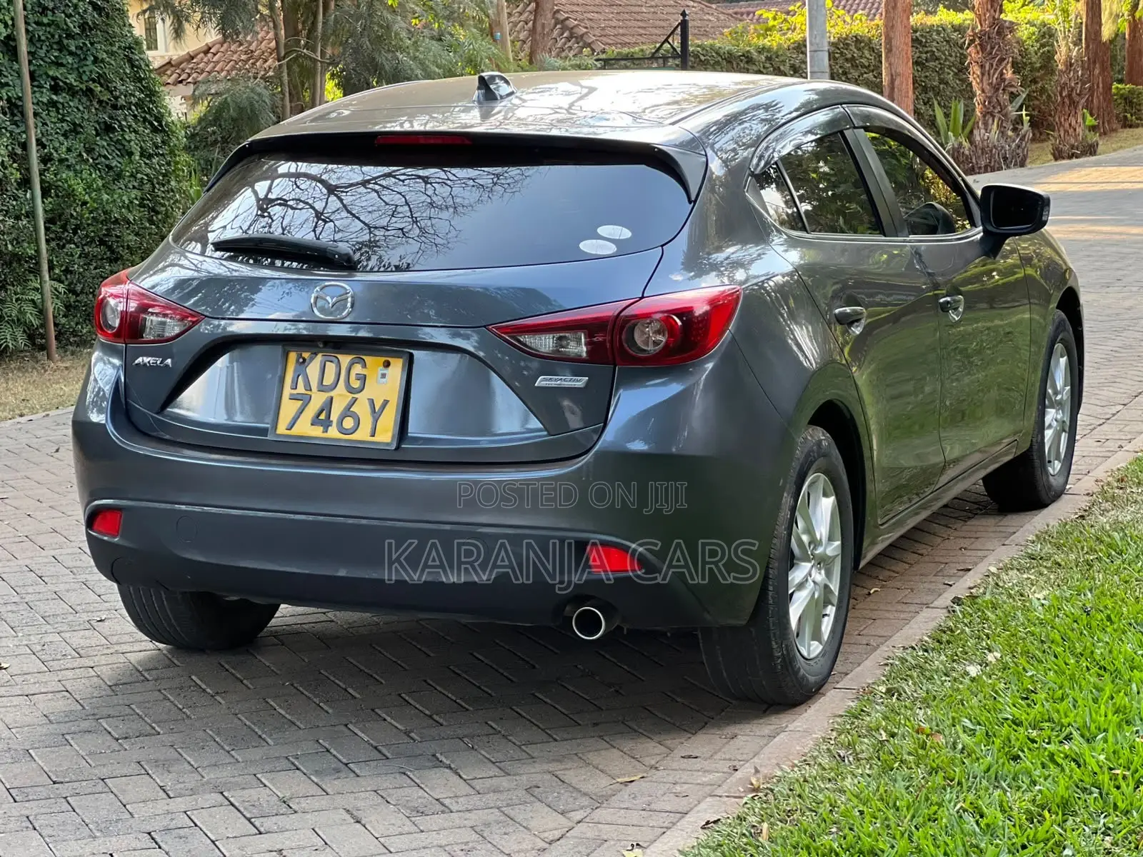 Mazda Axela SV Premium 2014