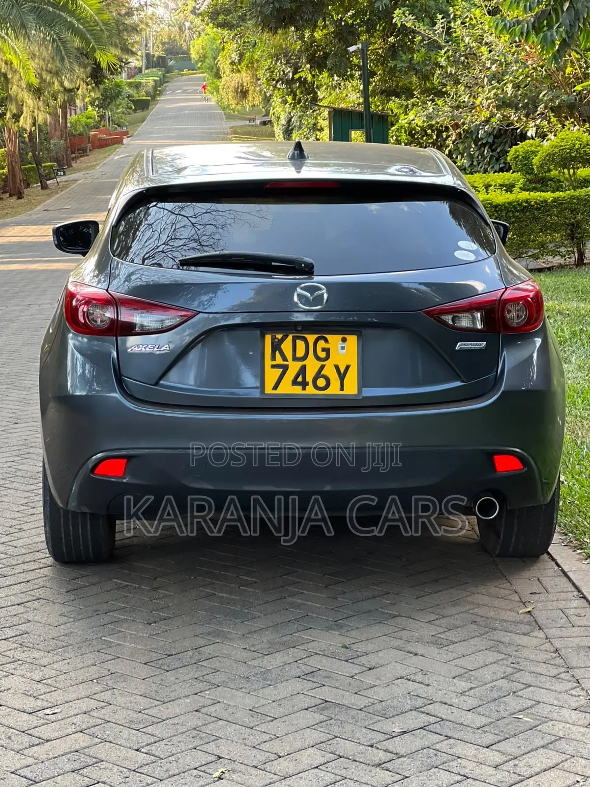 Mazda Axela SV Premium 2014