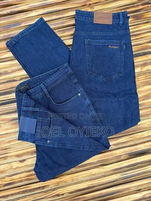 Plain Jeans