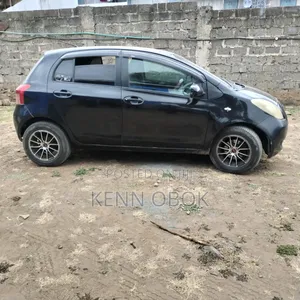 Toyota Vitz 1.0 FWD 5dr 2007 Black
