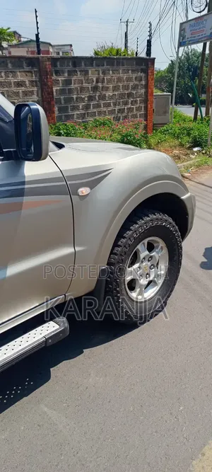 Mitsubishi Pajero 2007 Silver