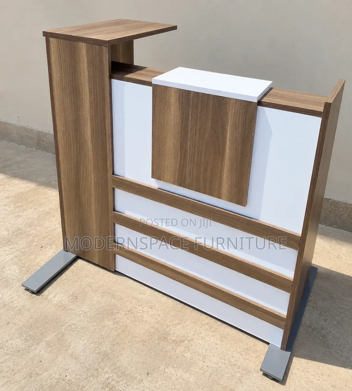 1mtr Modern Reception Desk – Stylish Office Counter