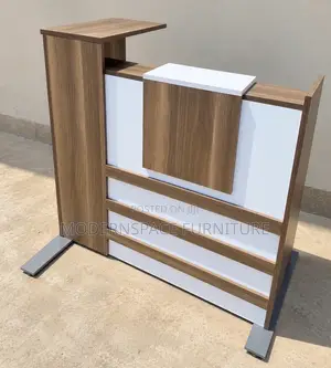 1mtr Modern Reception Desk – Stylish Office Counter