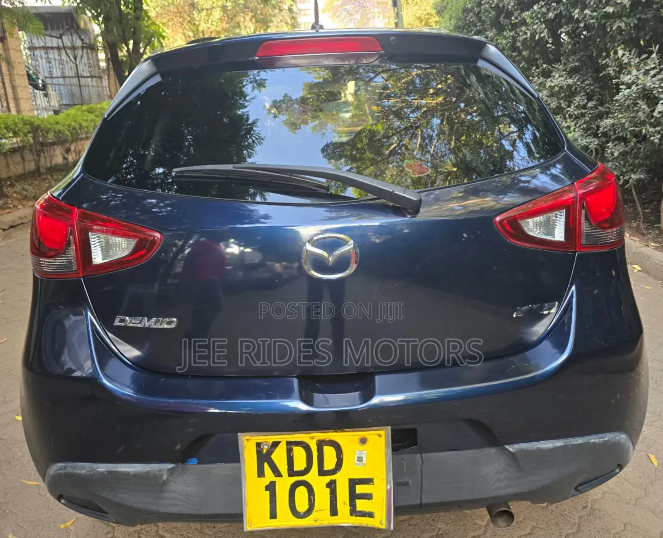 Mazda Demio 2016 Blue