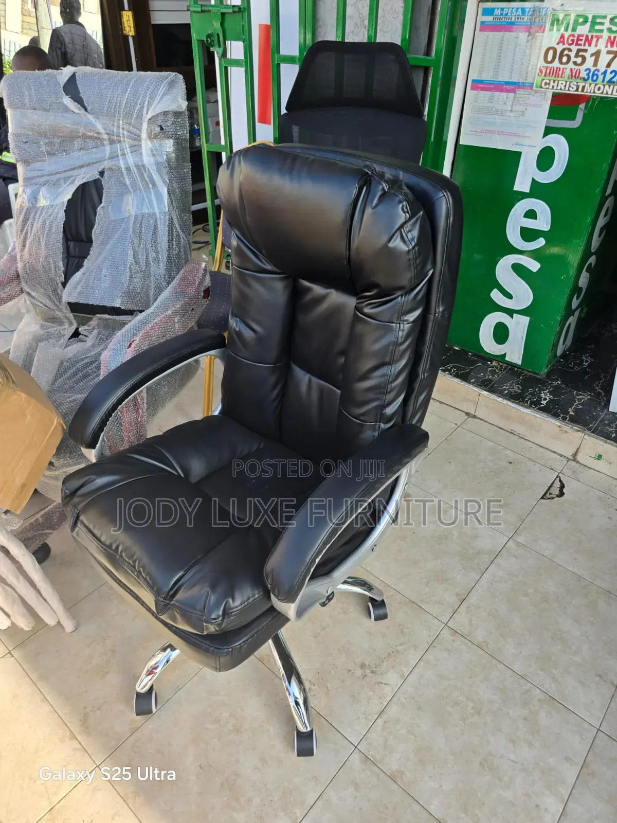 Executive Office Leather Chair.