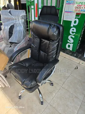 Executive Office Leather Chair.