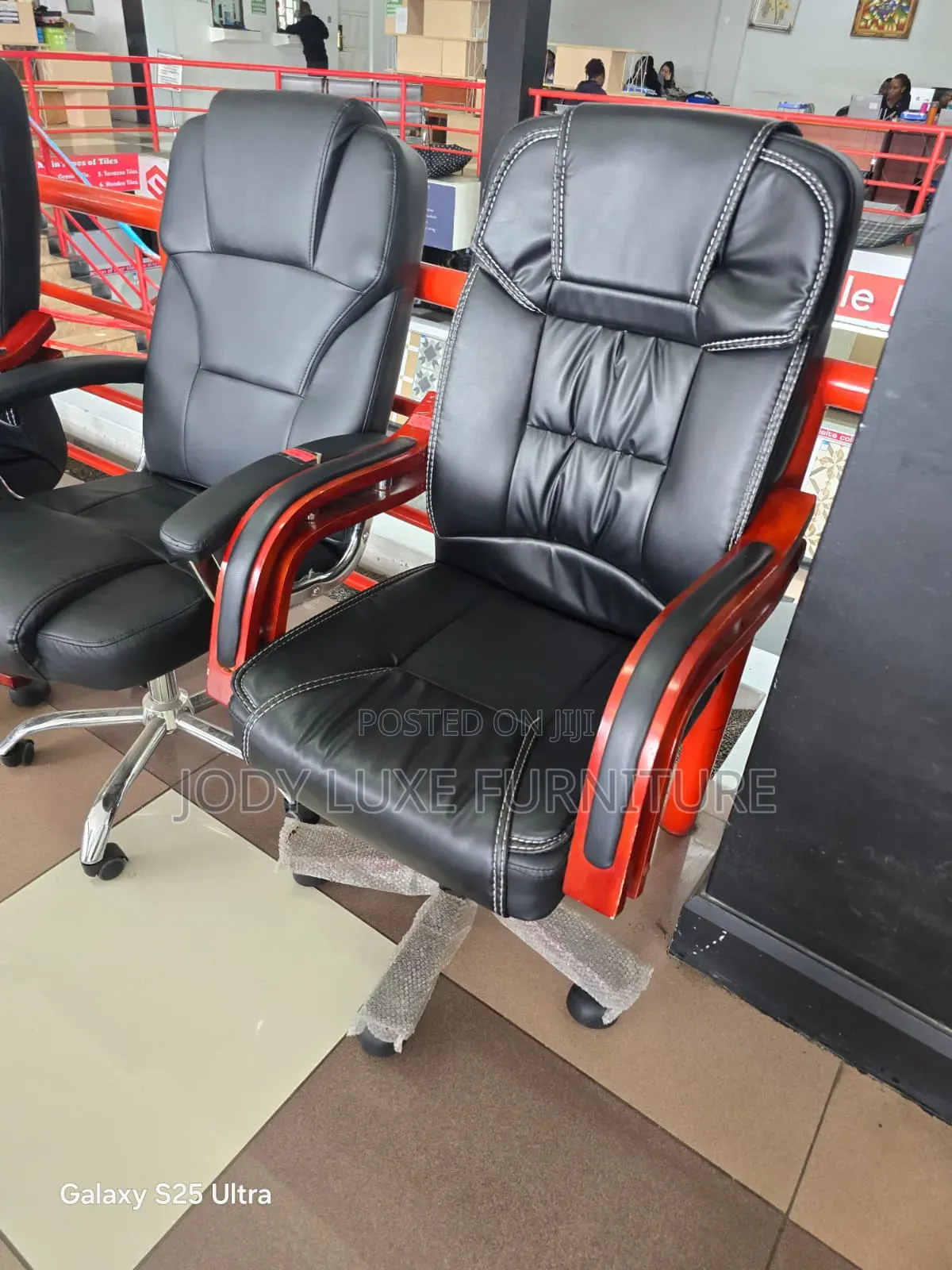 Executive Office Leather Chair.