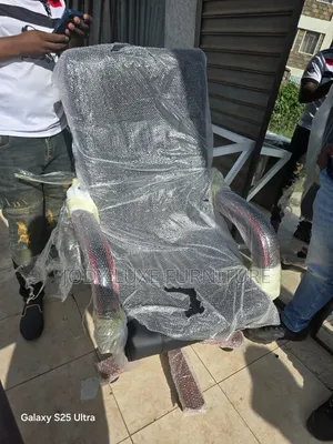 Executive Office Leather Chair.