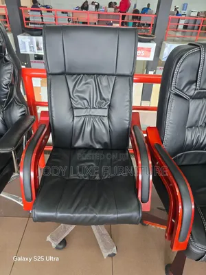 Executive Office Leather Chair.
