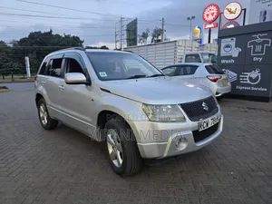 Suzuki Escudo 2008 Silver