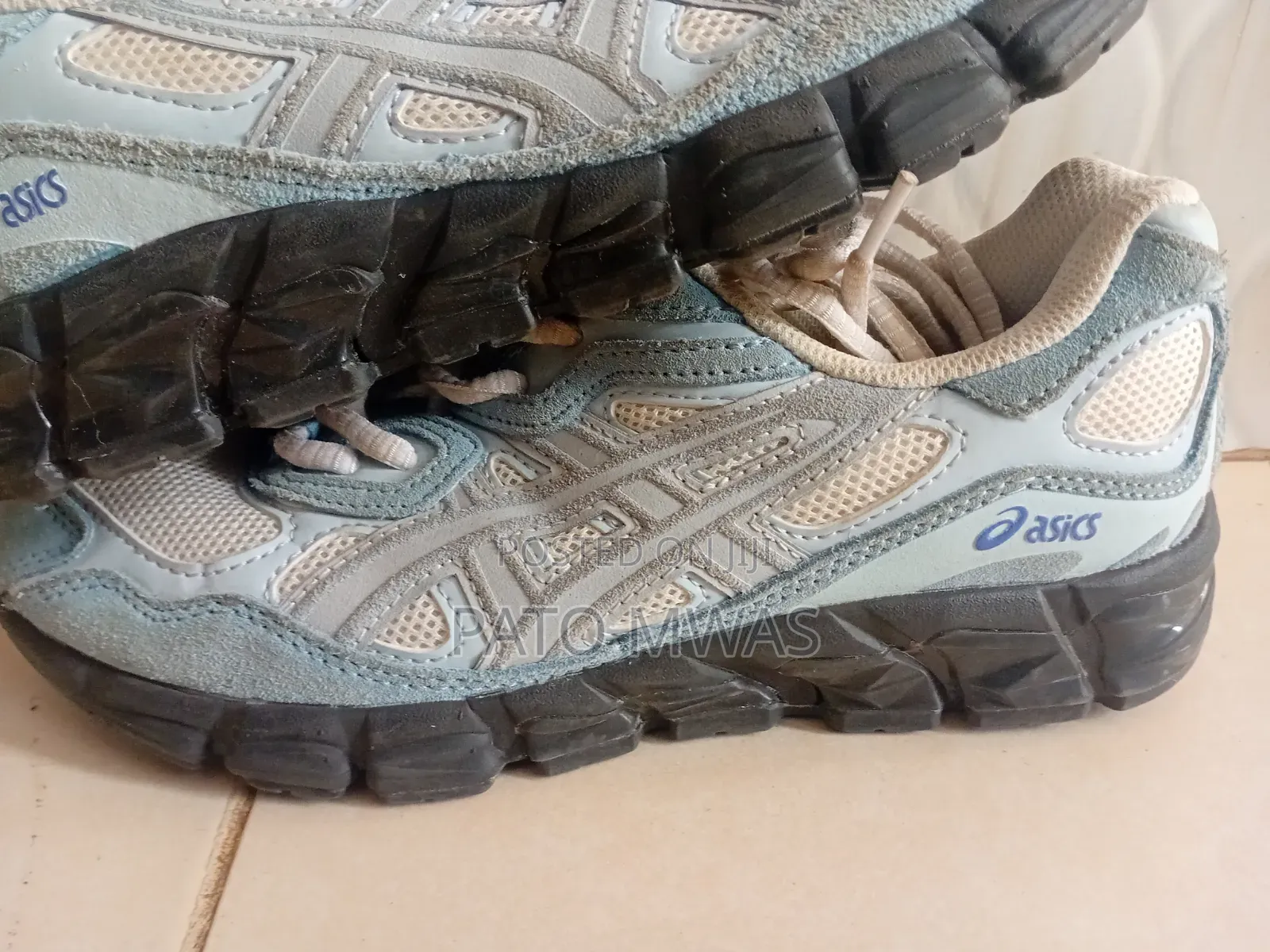 Asics Retro Runner
