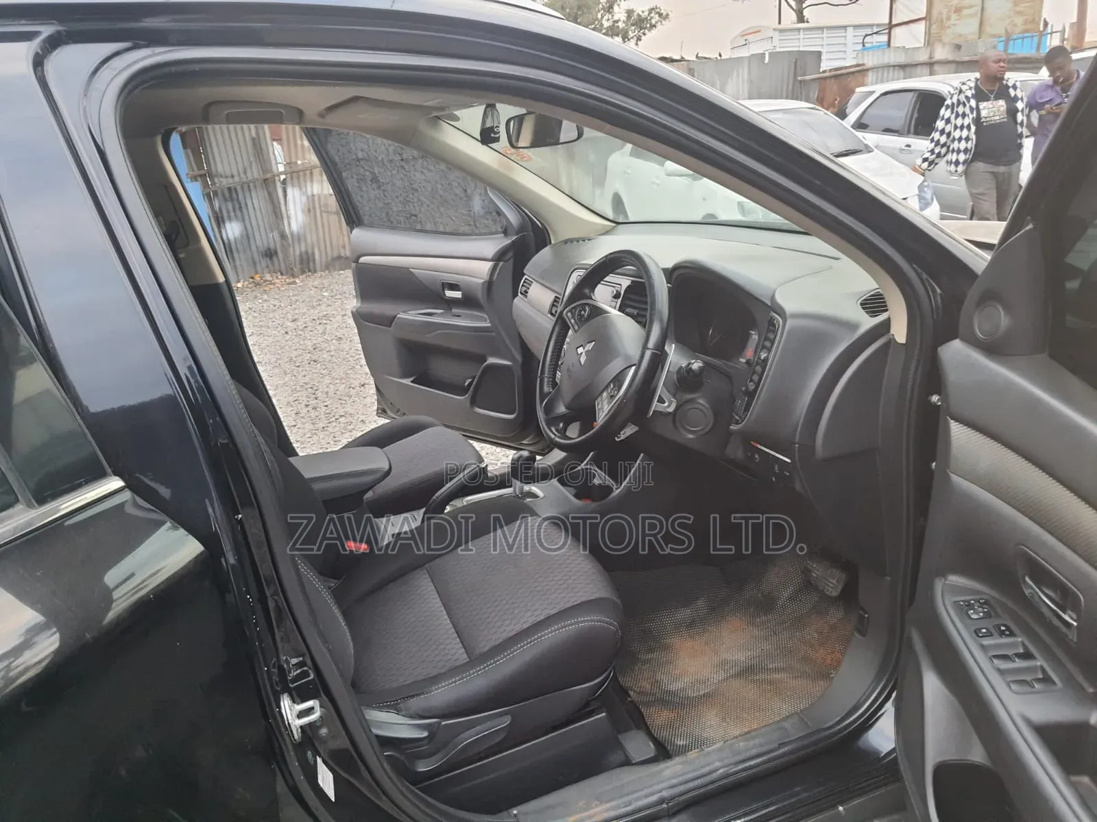 Mitsubishi Outlander 2015 Black