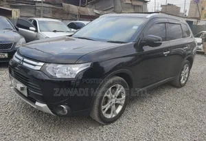 Mitsubishi Outlander 2015 Black
