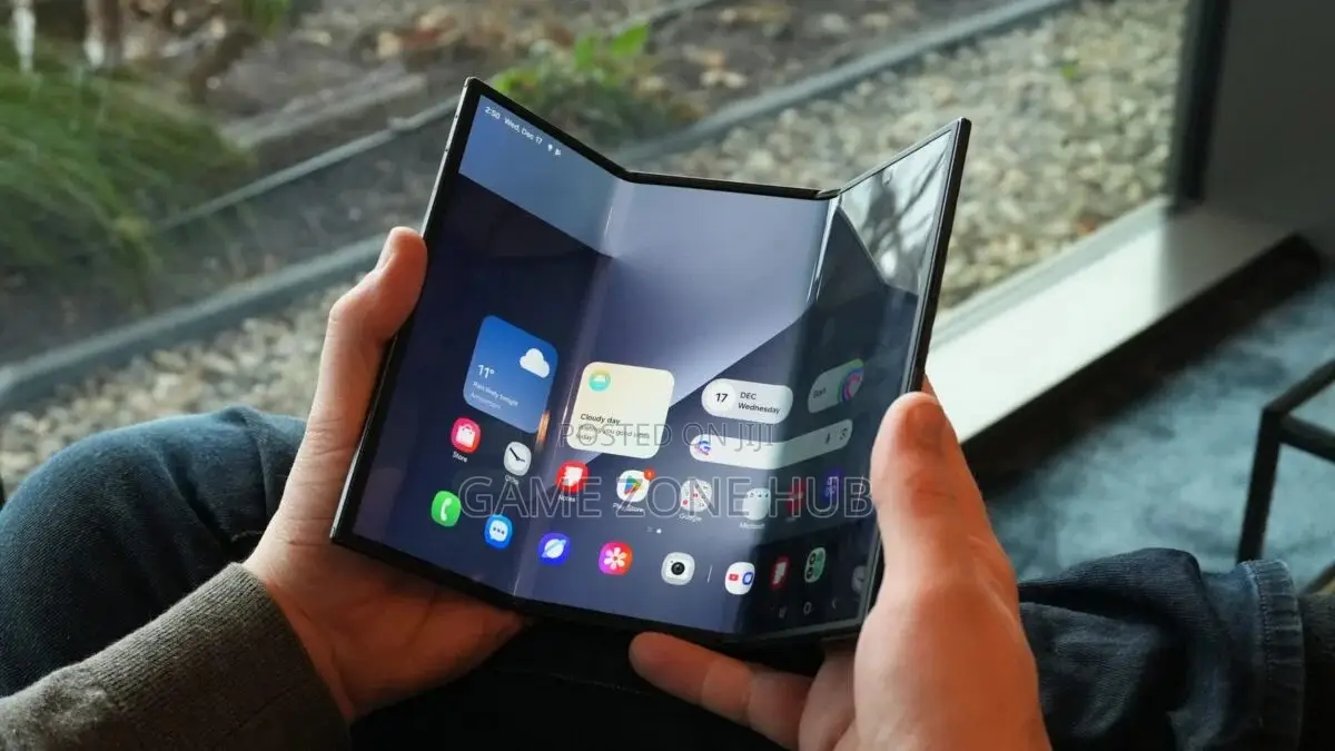 New Samsung Galaxy Z Trifold 1 TB Black