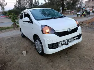 Daihatsu Mira 2017 White