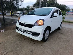 Daihatsu Mira 2017 White