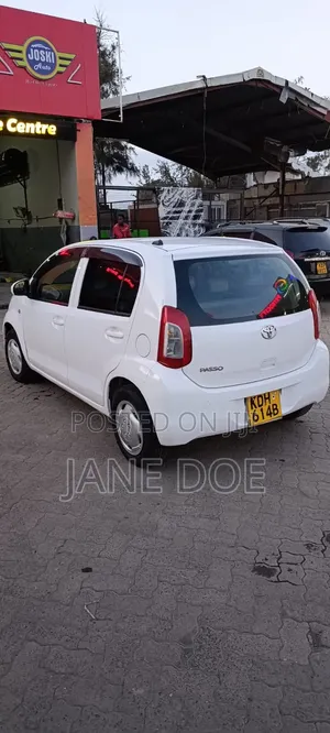 Toyota Passo 2014 White