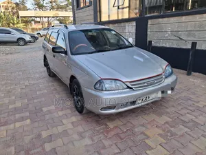 Toyota Caldina 2000 Silver