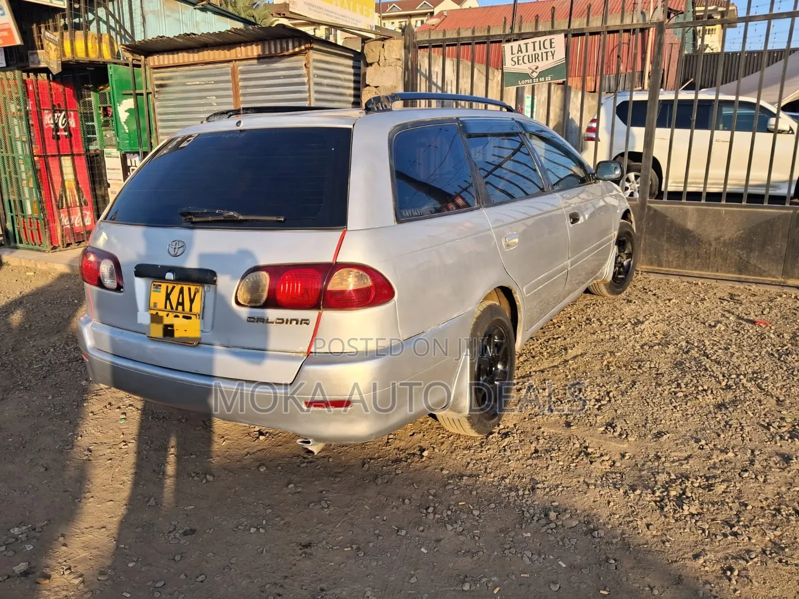Toyota Caldina 2000 Silver