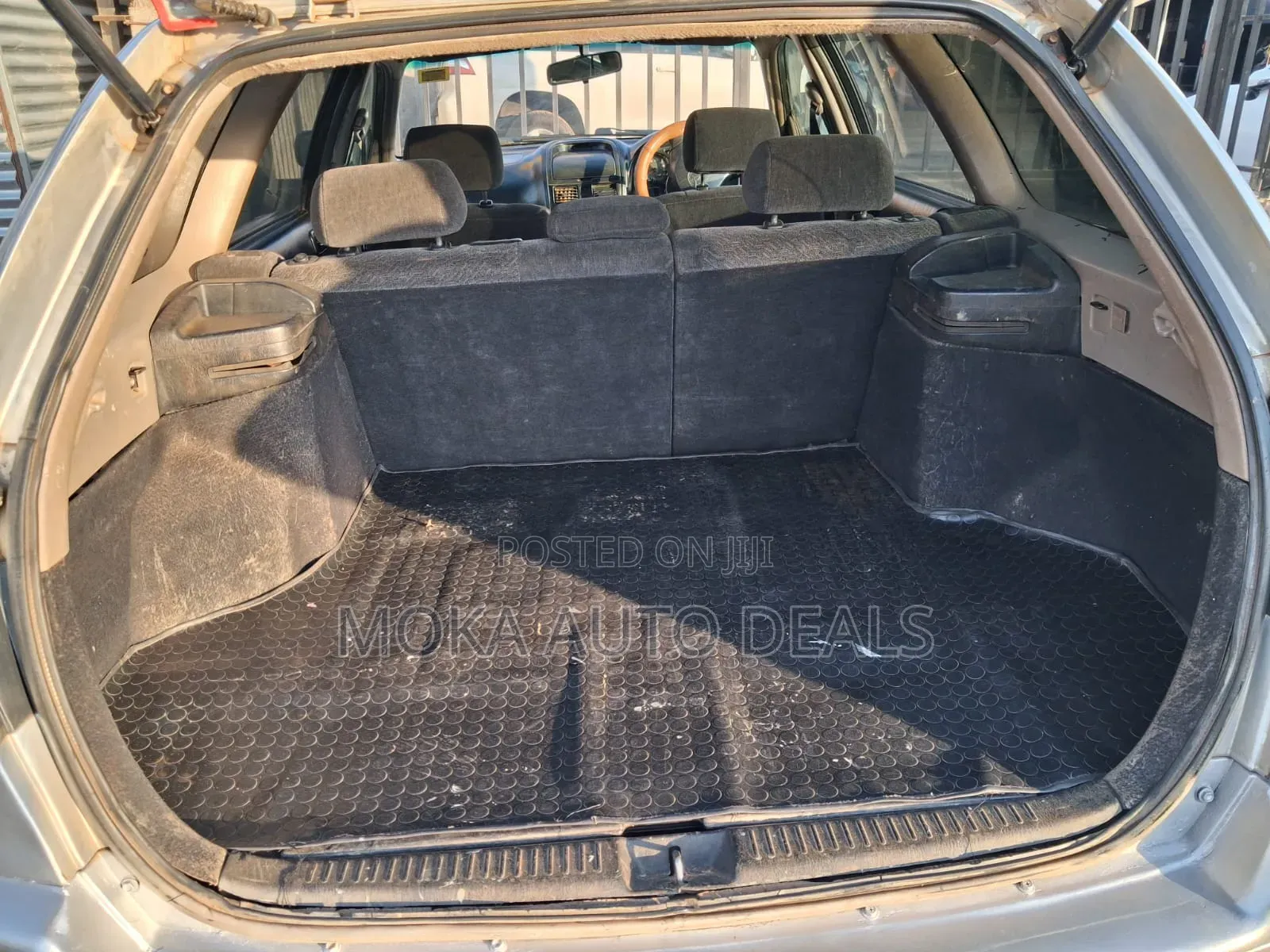 Toyota Caldina 2000 Silver