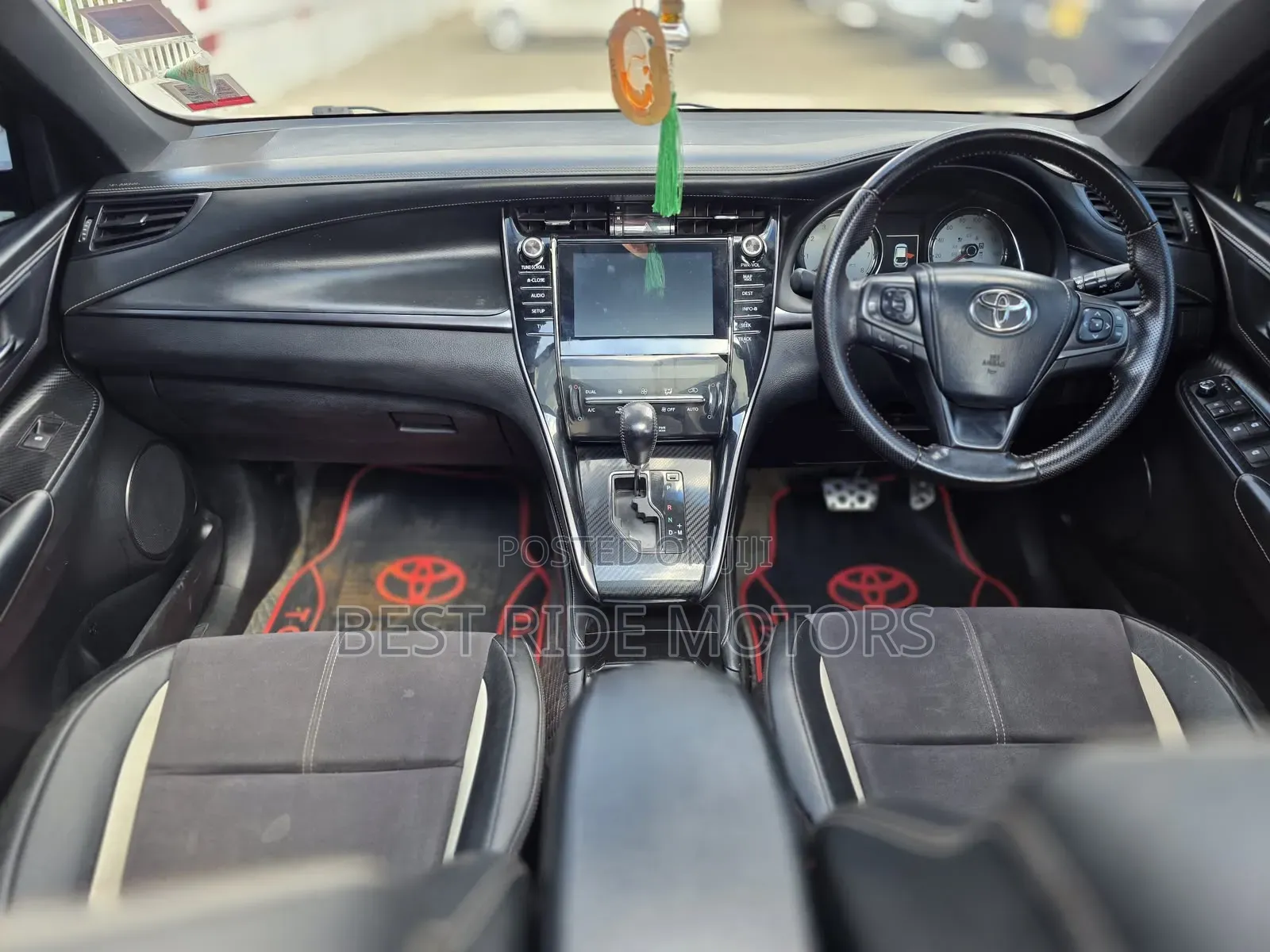 Toyota Harrier 2.0 2016 Pearl