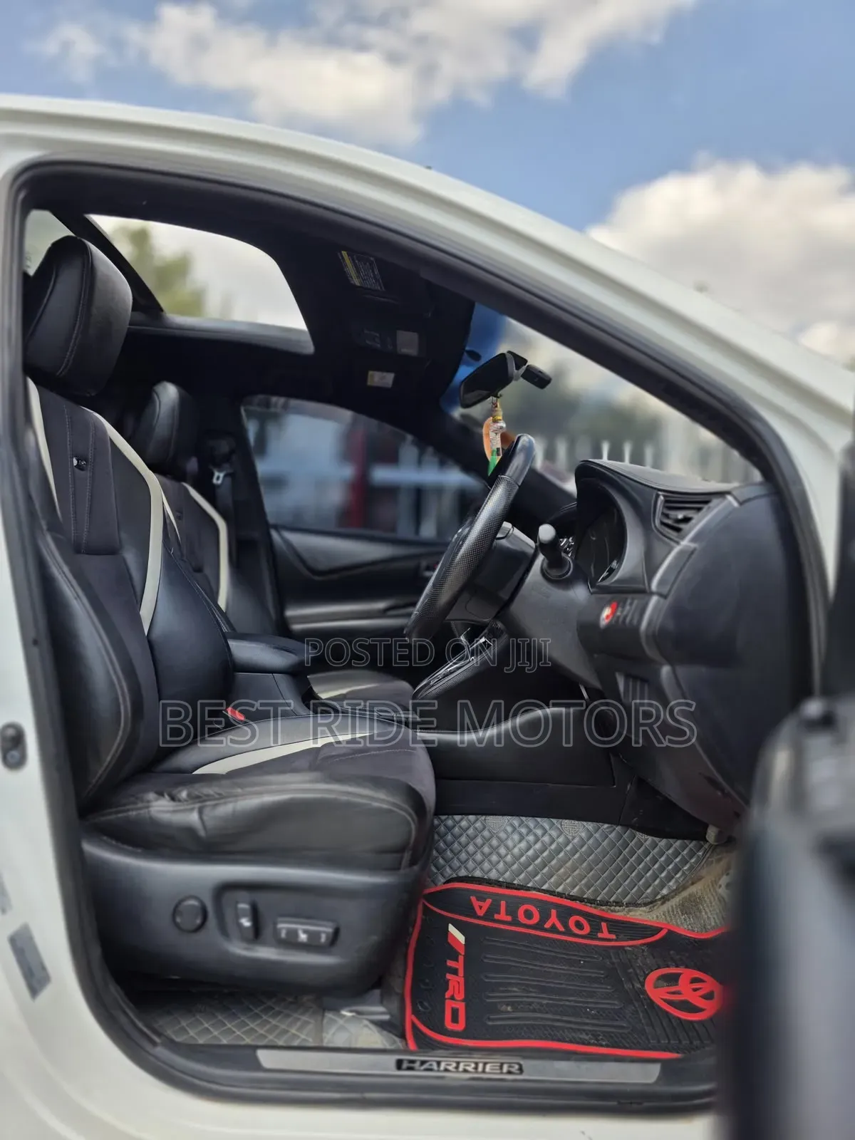 Toyota Harrier 2.0 2016 Pearl