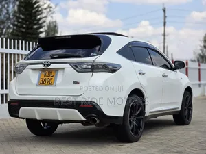 Toyota Harrier 2.0 2016 Pearl