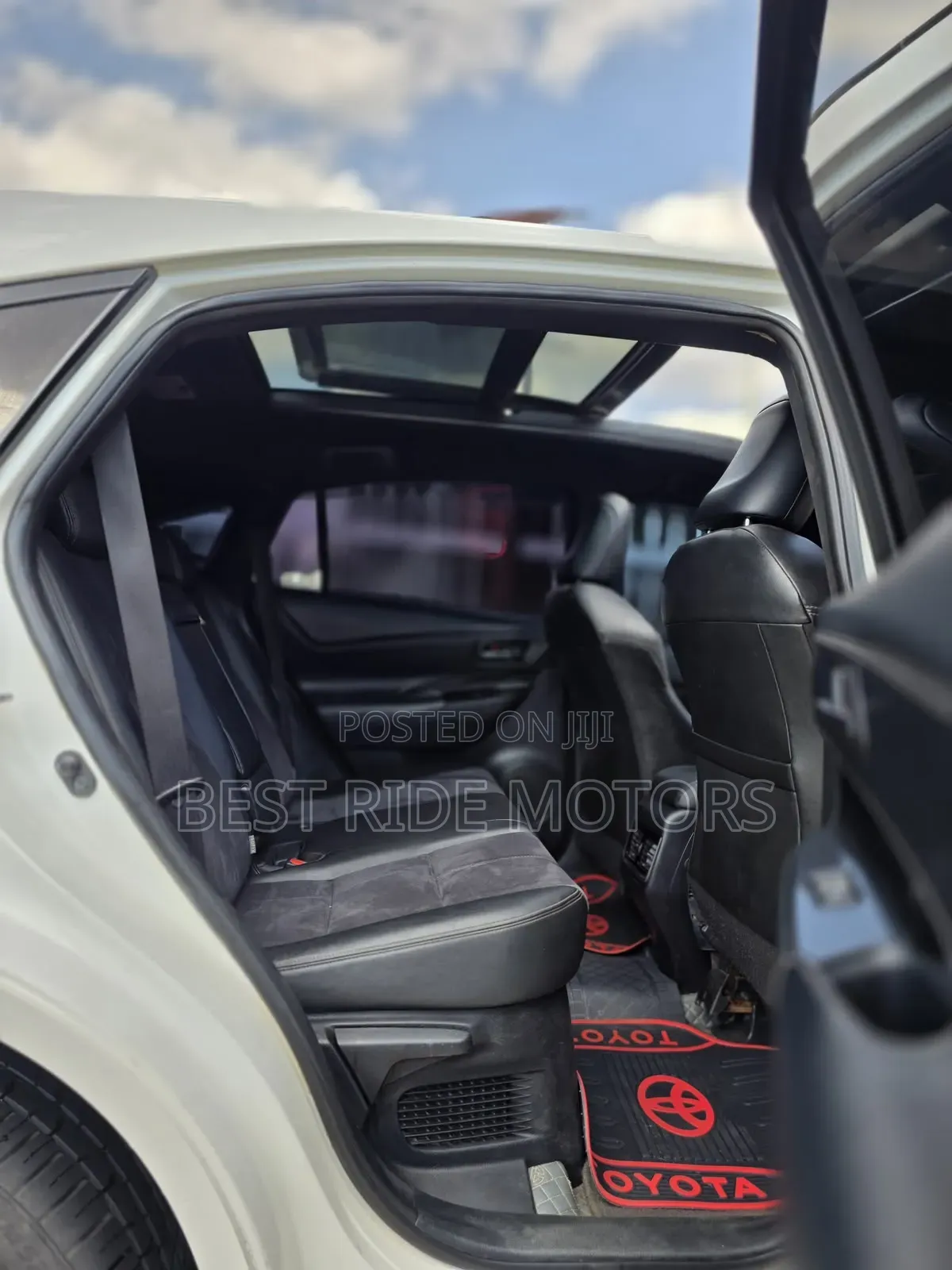Toyota Harrier 2.0 2016 Pearl