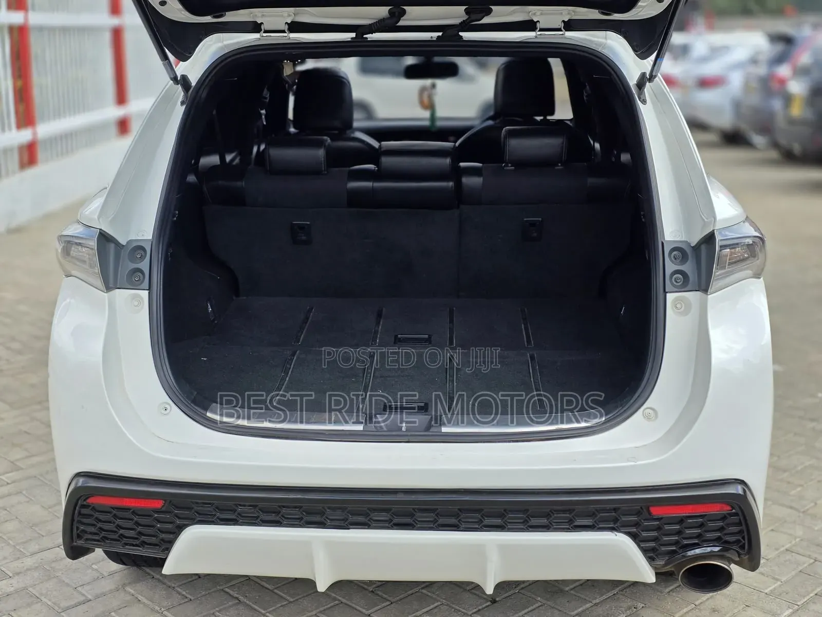 Toyota Harrier 2.0 2016 Pearl
