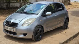 Toyota Vitz 2006 Gray